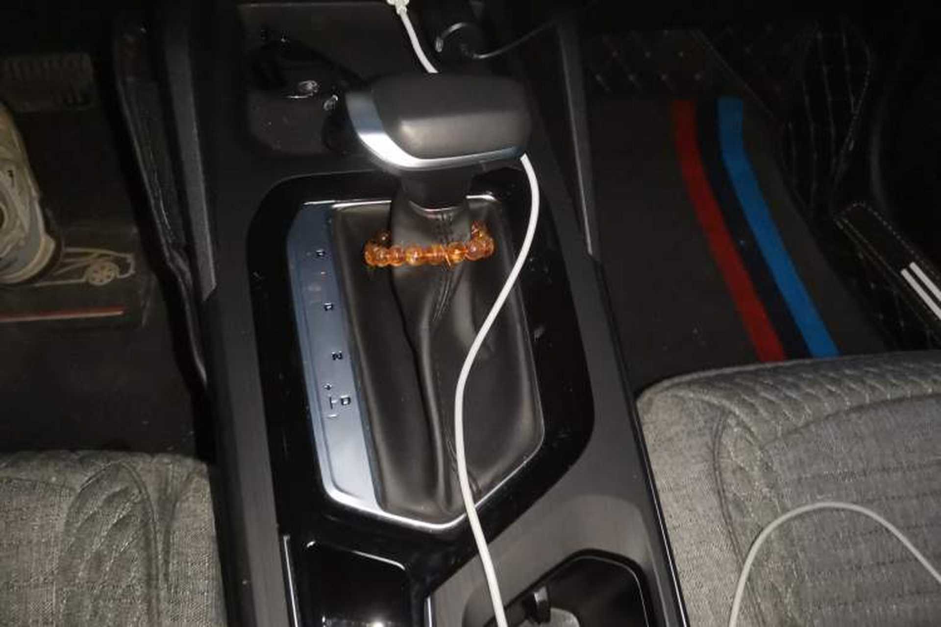 Used Geely Auto Emgrand S 2022 1.4T CVT Crossover Player Edition Gear Lever