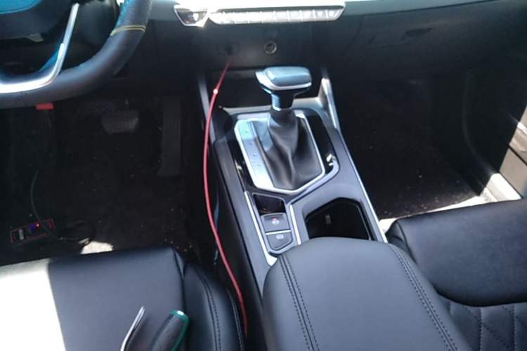 Used Geely Auto Emgrand S 2022 1.4T CVT Crossover Player Edition Gear Lever