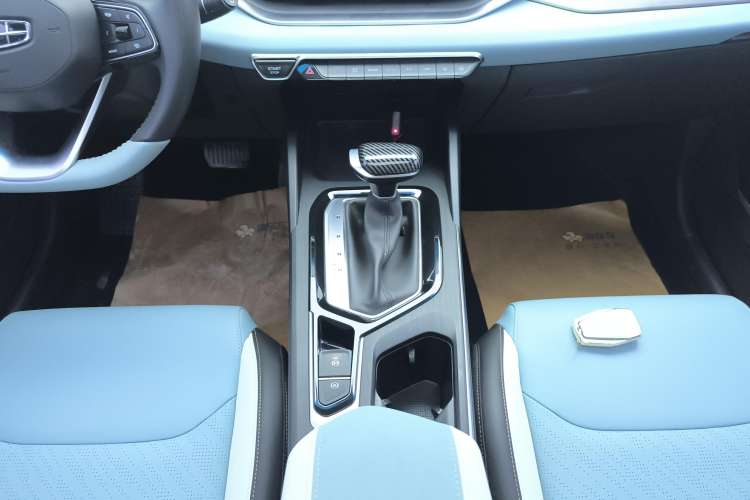 Used Geely Auto Emgrand S 2022 1.4T CVT Crossover Player Edition Gear Lever