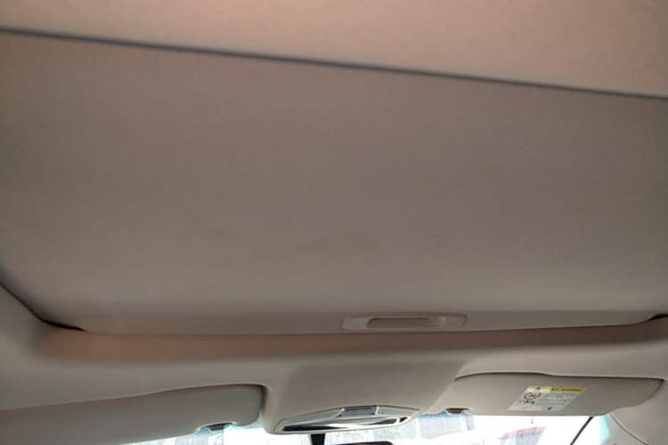 Used Geely Auto Emgrand S 2022 1.4T CVT Crossover Player Edition Headliner