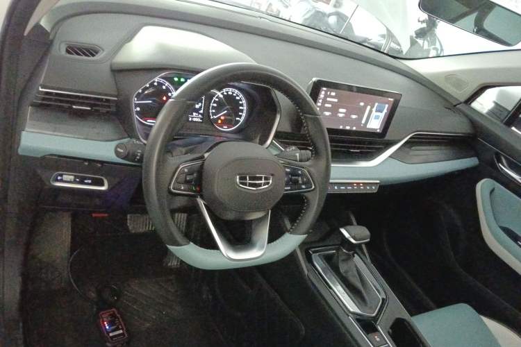 Used Geely Auto Emgrand S 2022 1.4T CVT Crossover Player Edition Interior 2