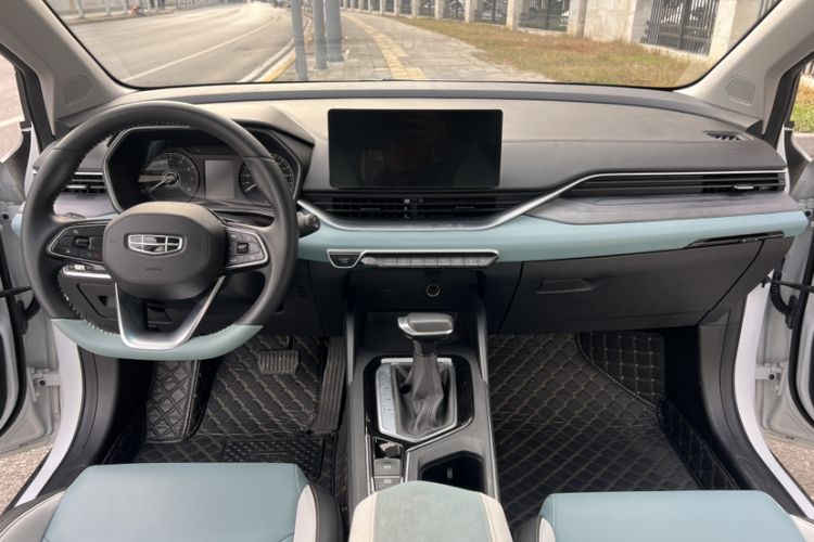 Used Geely Auto Emgrand S 2022 1.4T CVT Crossover Player Edition Interior 2