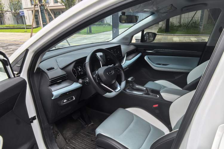 Used Geely Auto Emgrand S 2022 1.4T CVT Crossover Player Edition Interior 2