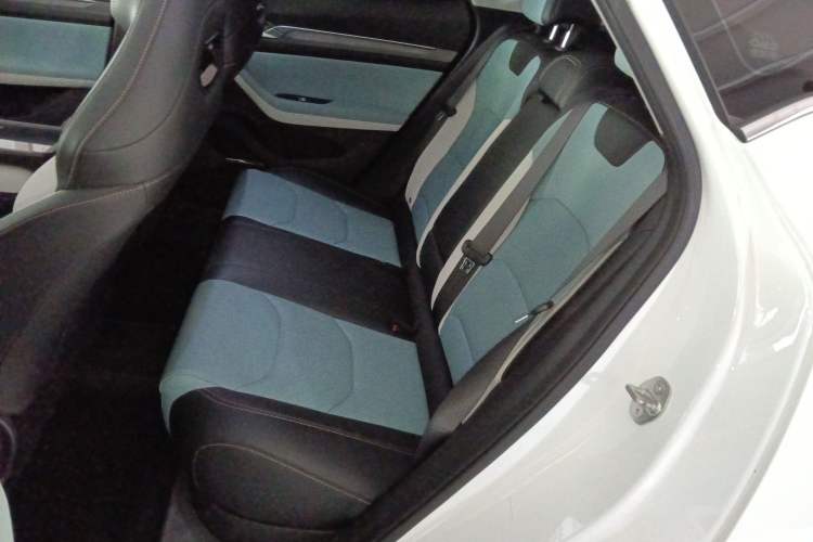 Used Geely Auto Emgrand S 2022 1.4T CVT Crossover Player Edition Interior 4
