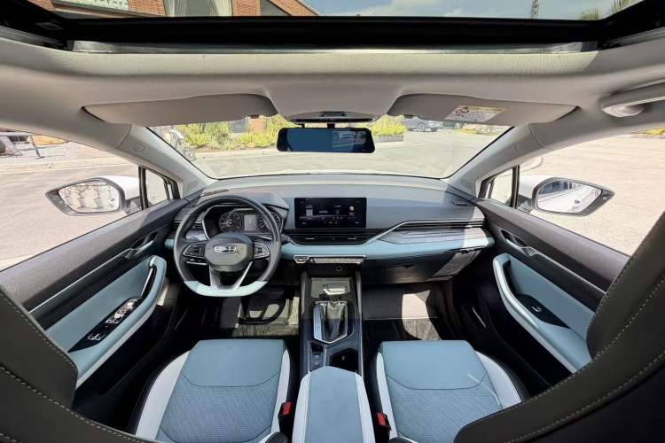 Used Geely Auto Emgrand S 2022 1.4T CVT Crossover Player Edition Interior 5
