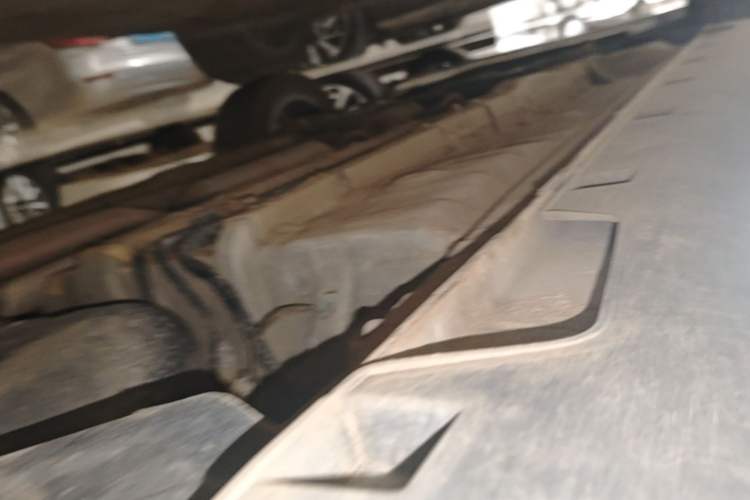 Used Geely Auto Emgrand S 2022 1.4T CVT Crossover Player Edition Left Side Sill