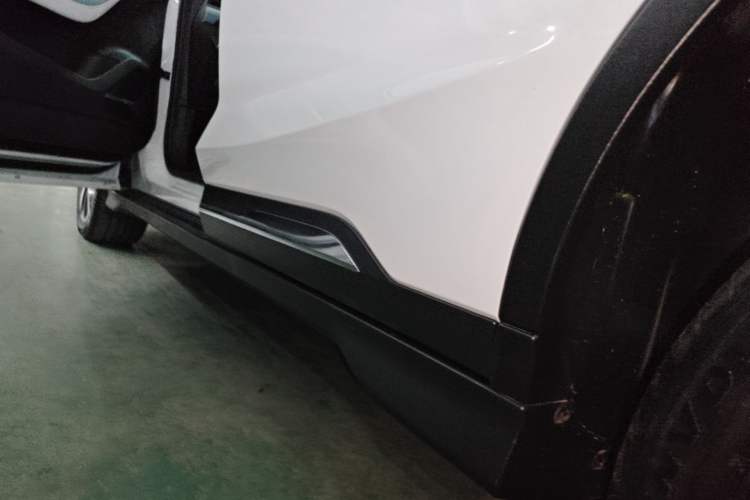 Used Geely Auto Emgrand S 2022 1.4T CVT Crossover Player Edition Left Side Sill