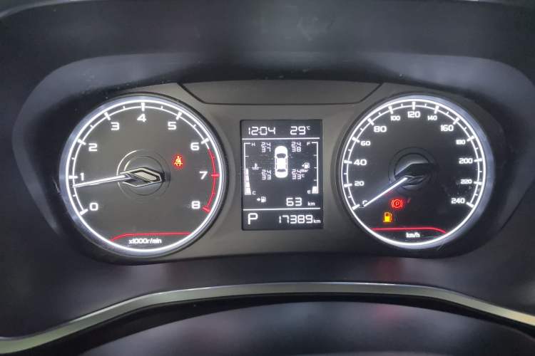Used Geely Auto Emgrand S 2022 1.4T CVT Crossover Player Edition Odometer Close Up