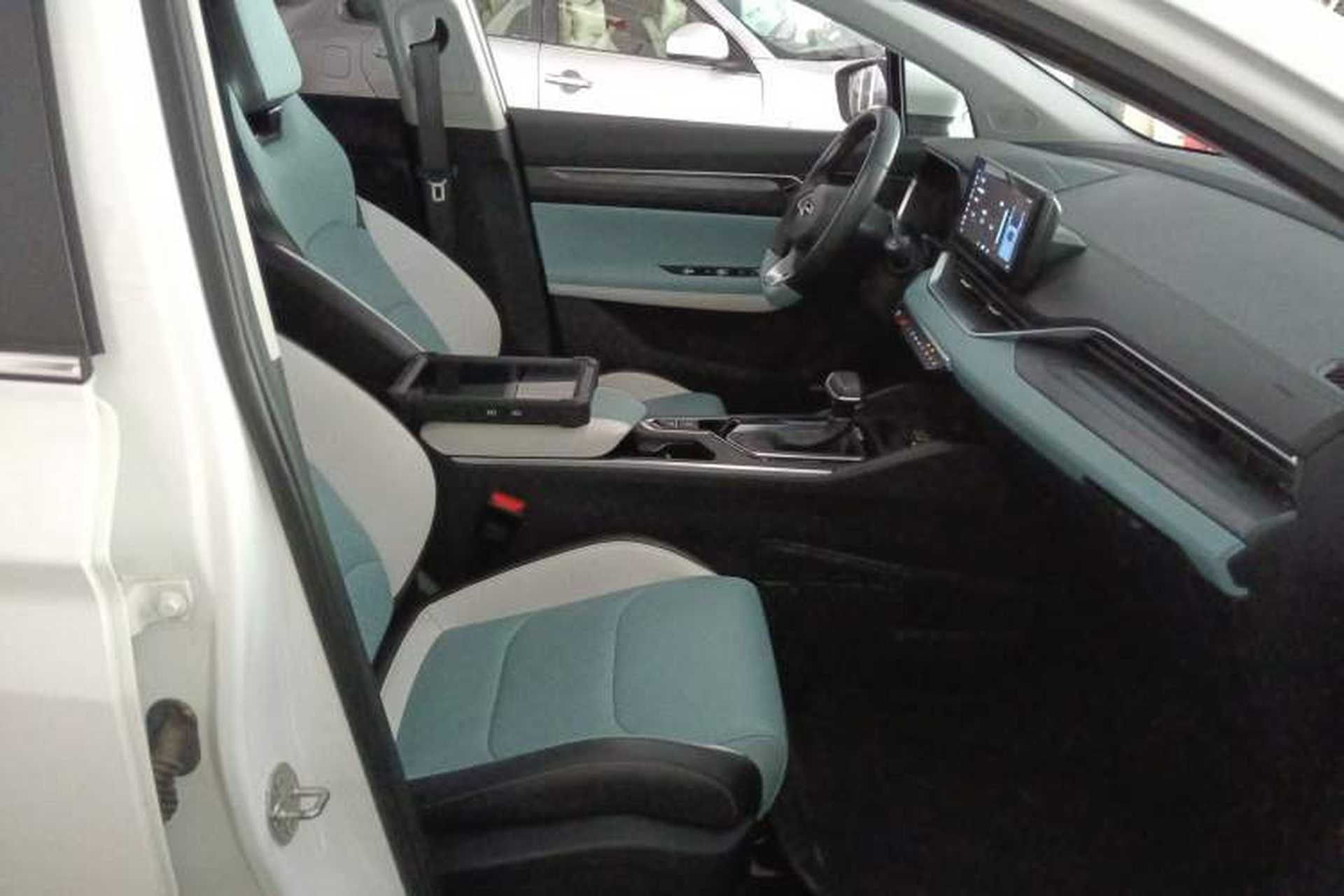 Used Geely Auto Emgrand S 2022 1.4T CVT Crossover Player Edition Right Front Seat