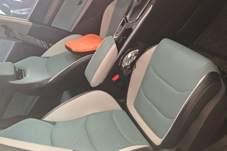 Used Geely Auto Emgrand S 2022 1.4T CVT Crossover Player Edition Right Front Seat
