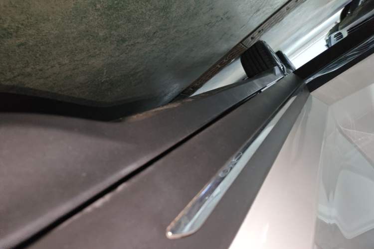 Used Geely Auto Emgrand S 2022 1.4T CVT Crossover Player Edition Right Side Sill