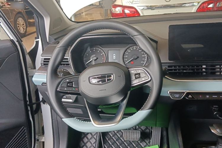 Used Geely Auto Emgrand S 2022 1.4T CVT Crossover Player Edition Steering Wheel