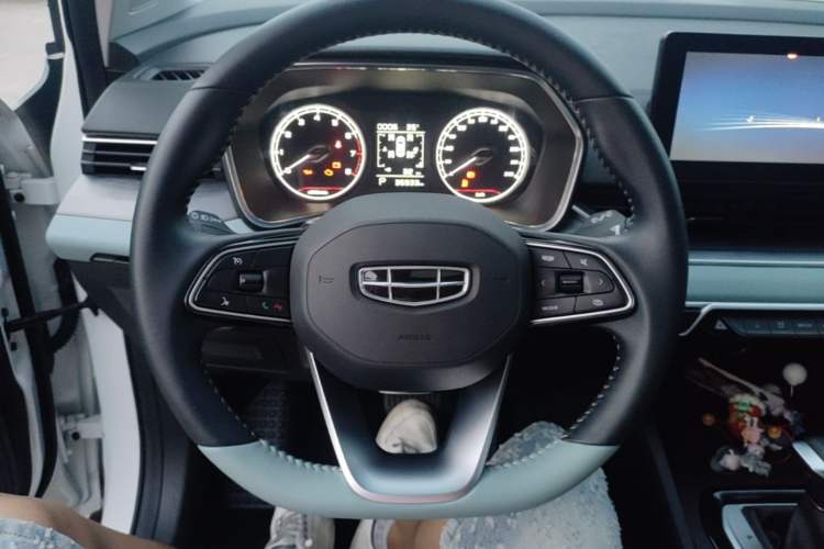 Used Geely Auto Emgrand S 2022 1.4T CVT Crossover Player Edition Steering Wheel