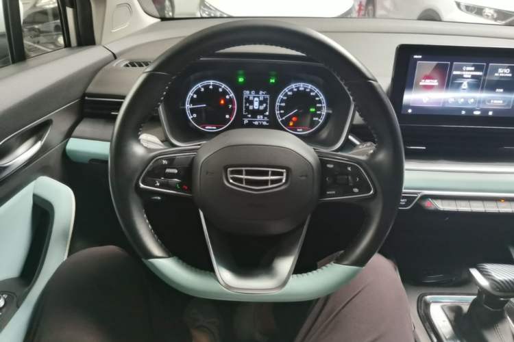 Used Geely Auto Emgrand S 2022 1.4T CVT Crossover Player Edition Steering Wheel