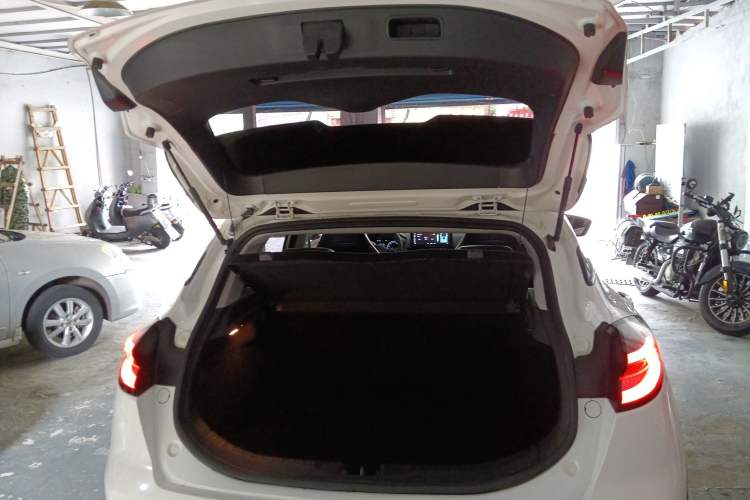 Used Geely Auto Emgrand S 2022 1.4T CVT Crossover Player Edition Trunk