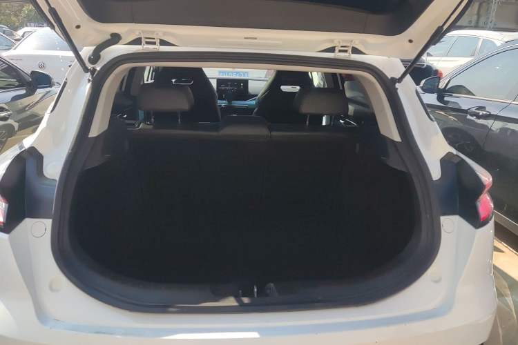 Used Geely Auto Emgrand S 2022 1.4T CVT Crossover Player Edition Trunk