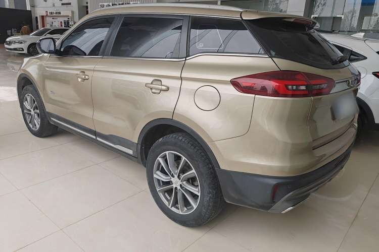 Used Geely Auto Emgrand X7 Sport 2018 1.8TD Automatic Two-Wheel Drive ZhiZun Model with 4G Connectivity Exterior 3