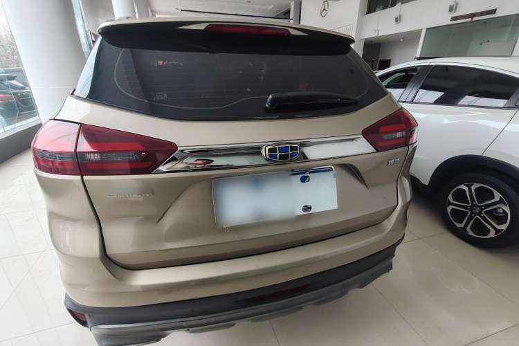 Used Geely Auto Emgrand X7 Sport 2018 1.8TD Automatic Two-Wheel Drive ZhiZun Model with 4G Connectivity Exterior 4