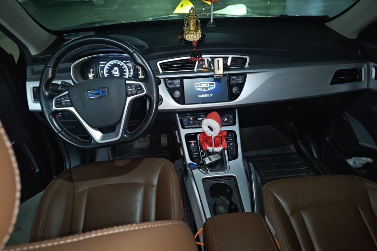 Used Geely Auto Emgrand X7 Sport 2016 1.8TD Automatic ZhiZun Version Center Console