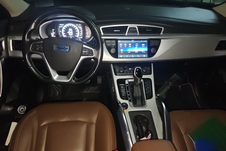 Used Geely Auto Emgrand X7 Sport 2016 1.8TD Automatic ZhiZun Version Center Console