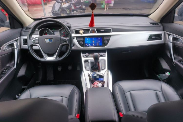 Used Geely Auto Emgrand X7 Sport 2016 2.0L Manual ZhiShang Version Center Console