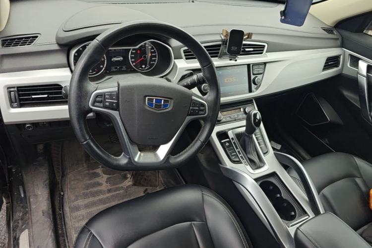 Used Geely Auto Emgrand X7 Sport 2016 1.8TD Automatic Smart Connectivity Version Center Console