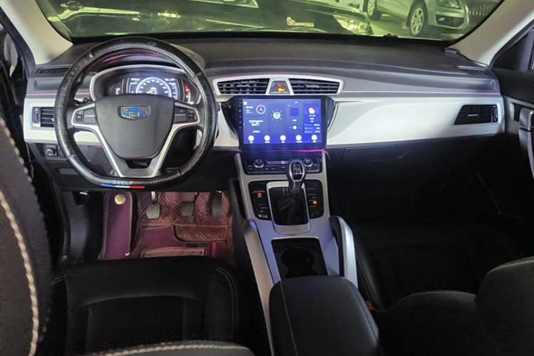 Used Geely Auto Emgrand X7 Sport 2016 2.0L Manual Smart Connect Version Center Console