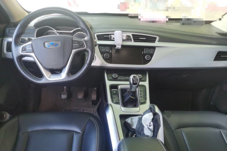 Used Geely Auto Emgrand X7 Sport 2016 2.0L Manual ZhiShang Version Center Console