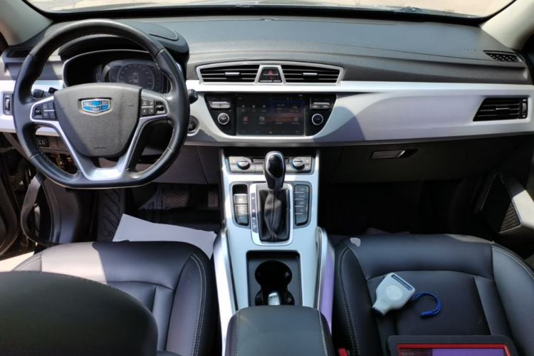 Used Geely Auto Emgrand X7 Sport 2016 1.8TD Automatic Smart Model Center Console