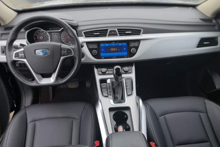 Used Geely Auto Emgrand X7 Sport 2016 1.8TD Automatic ZhiShang Model Center Console