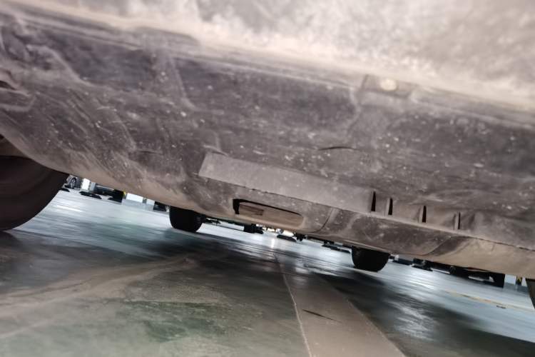 Used Geely Auto Emgrand X7 Sport 2016 1.8TD Automatic ZhiZun Version Chassis Front