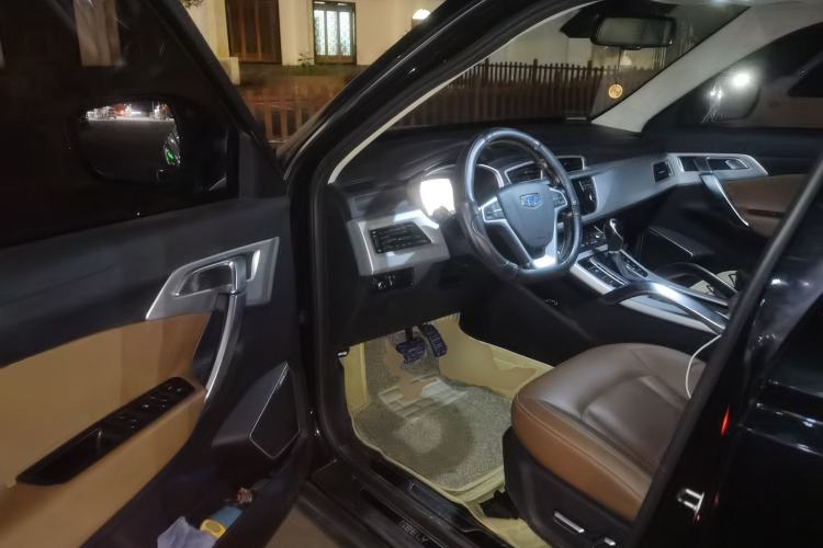 Used Geely Auto Emgrand X7 Sport 2016 1.8TD Automatic All-Wheel-Drive ZhiZun Edition Driver Seat