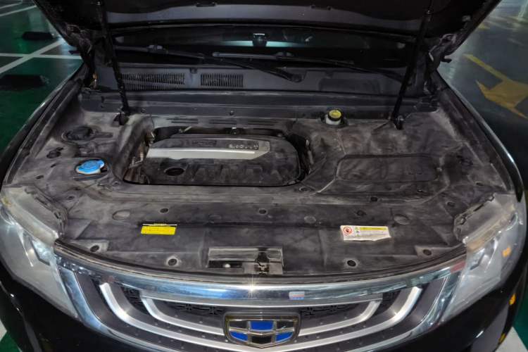 Used Geely Auto Emgrand X7 Sport 2016 2.0L Manual ZhiShang Version Engine Bay