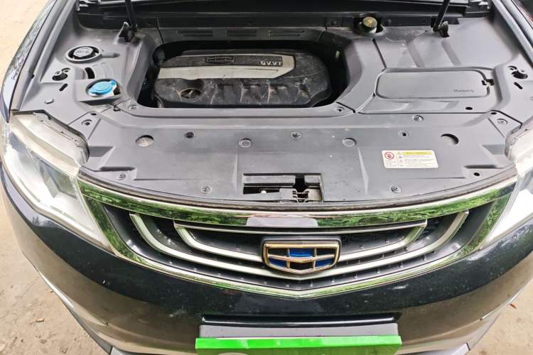 Used Geely Auto Emgrand X7 Sport 2016 2.0L Manual ZhiShang Version Engine Bay