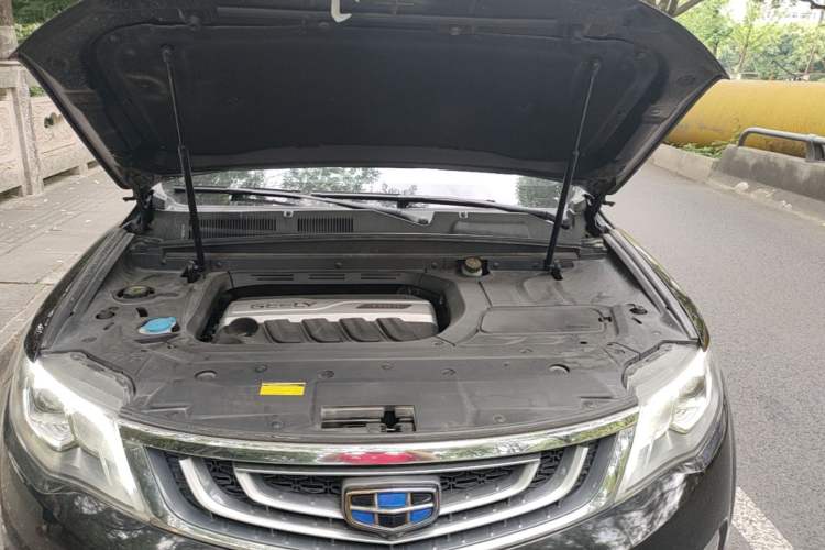 Used Geely Auto Emgrand X7 Sport 2016 1.8TD Automatic Smart Model Engine Bay