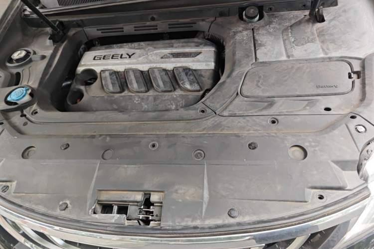 Used Geely Auto Emgrand X7 Sport 2016 1.8TD Automatic ZhiZun Version Engine Bay