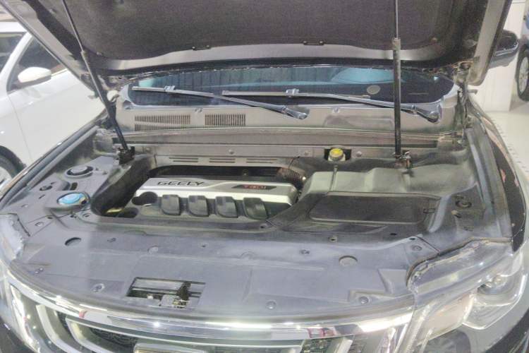 Used Geely Auto Emgrand X7 Sport 2016 1.8TD Automatic ZhiZun Version Engine Bay