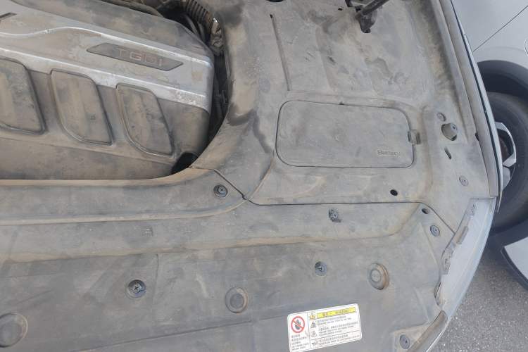 Used Geely Auto Emgrand X7 Sport 2016 1.8TD Automatic Smart Model Engine Bay Left