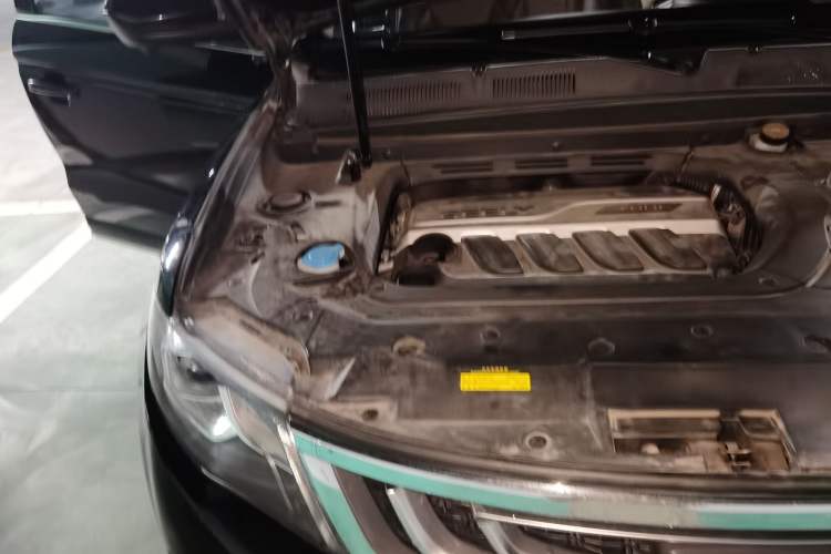 Used Geely Auto Emgrand X7 Sport 2016 1.8TD Automatic ZhiZun Version Engine Bay Right