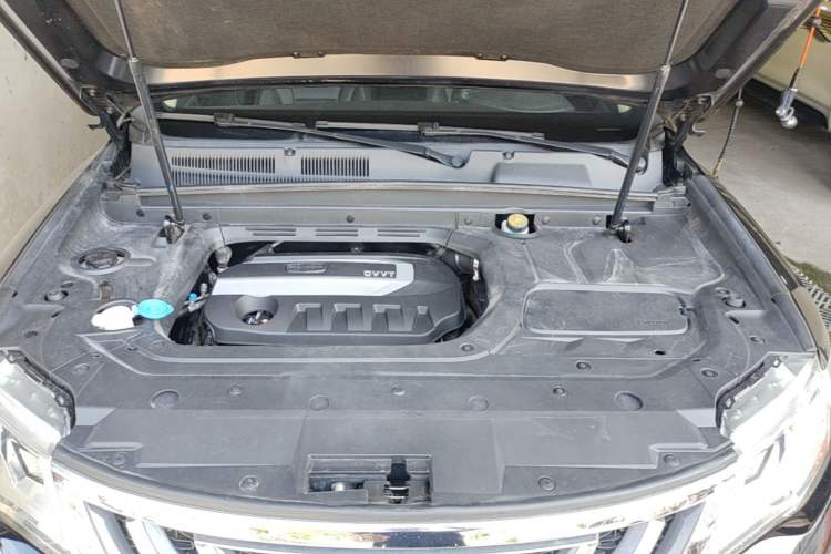 Used Geely Auto Emgrand X7 Sport 2016 2.0L Manual ZhiShang Version Engine Bay