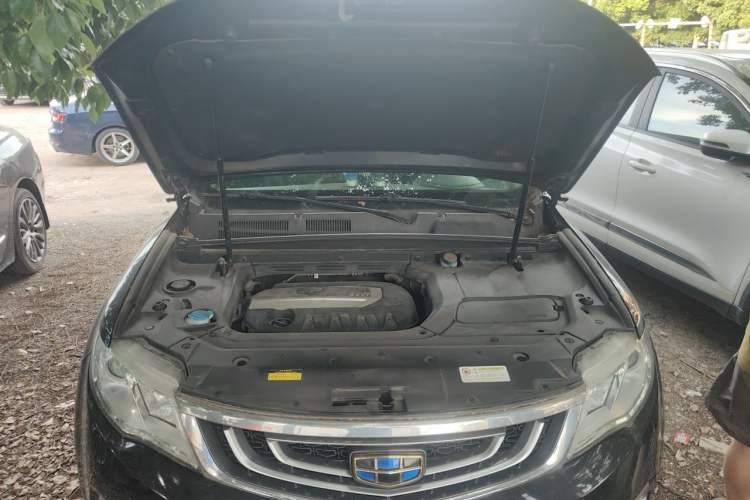 Used Geely Auto Emgrand X7 Sport 2016 2.0L Manual ZhiShang Version Engine Bay