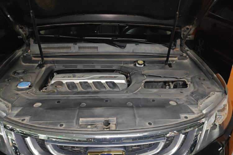 Used Geely Auto Emgrand X7 Sport 2016 1.8TD Automatic Smart Model Engine Bay