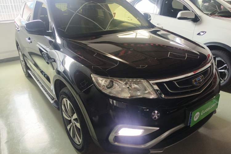 Used Geely Auto Emgrand X7 Sport 2016 2.0L Manual Smart Connect Version Front Right 45 Deg