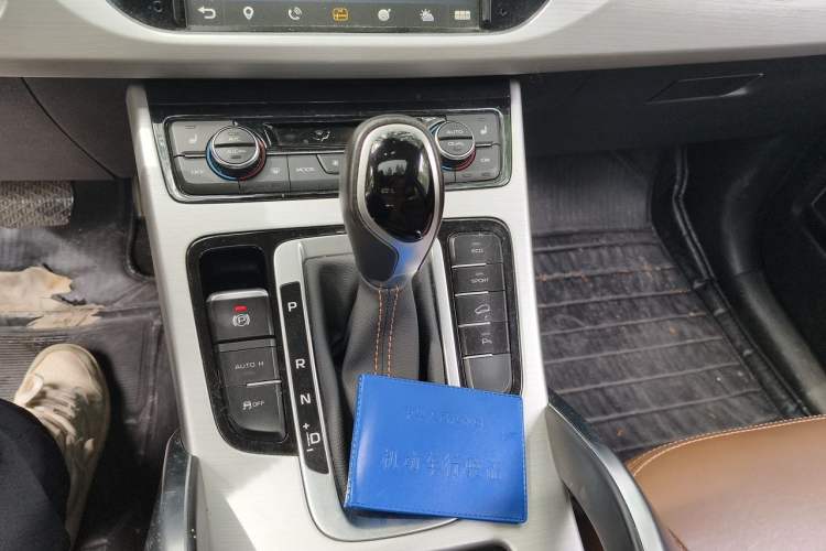 Used Geely Auto Emgrand X7 Sport 2016 1.8TD Automatic ZhiZun Version Gear Lever