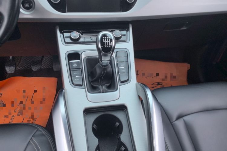 Used Geely Auto Emgrand X7 Sport 2016 2.0L Manual Smart Connect Version Gear Lever