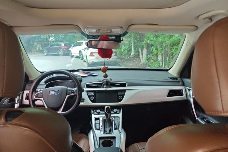 Used Geely Auto Emgrand X7 Sport 2016 1.8TD Automatic Smart Connectivity Version Headliner