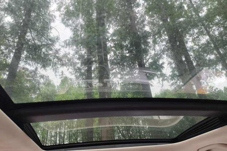 Used Geely Auto Emgrand X7 Sport 2016 1.8TD Automatic ZhiZun Version Headliner