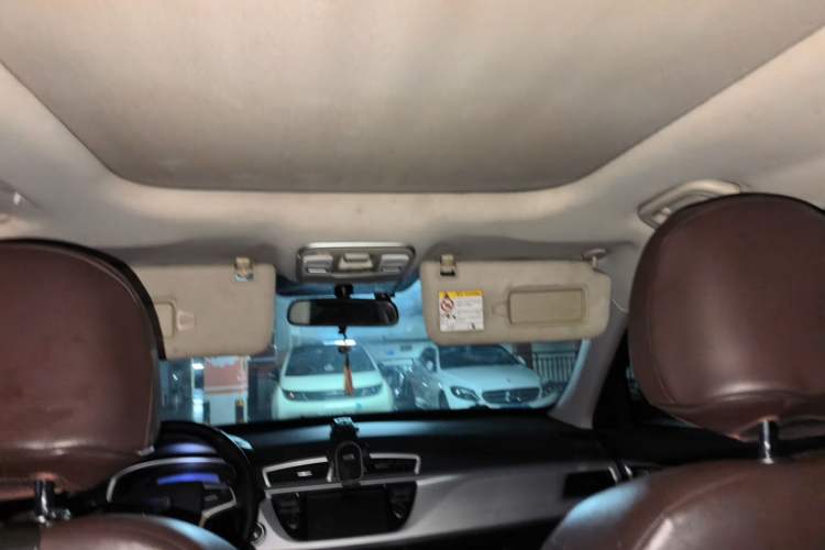 Used Geely Auto Emgrand X7 Sport 2016 2.0L Manual ZhiShang Version Headliner