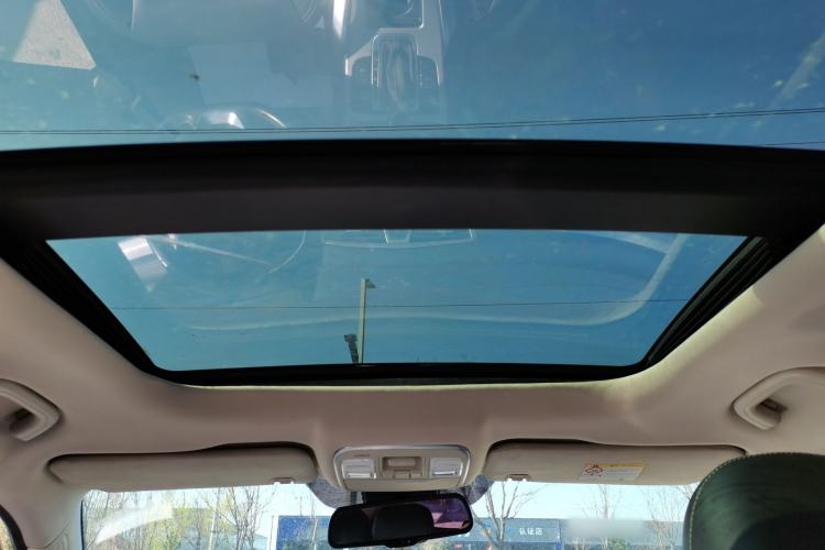 Used Geely Auto Emgrand X7 Sport 2016 1.8TD Automatic Smart Model Headliner