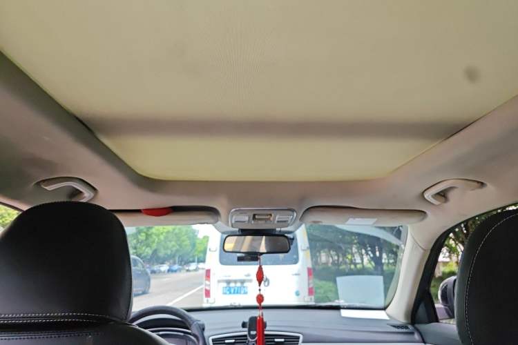 Used Geely Auto Emgrand X7 Sport 2016 1.8TD Automatic Smart Model Headliner